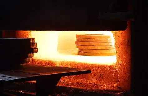 不锈钢法兰锻造如何进行？